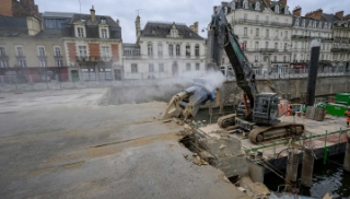 Une dalle béton déconstruite qui redonne à la Vilaine sa beauté