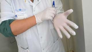 Les gants à l'origine de dermatoses professionnelles