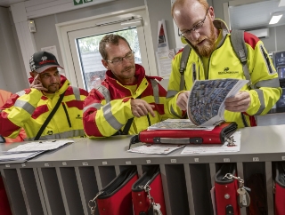 Un équipage de collecte des bacs jaunes 