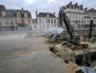 Une dalle béton déconstruite qui redonne à la Vilaine sa beauté