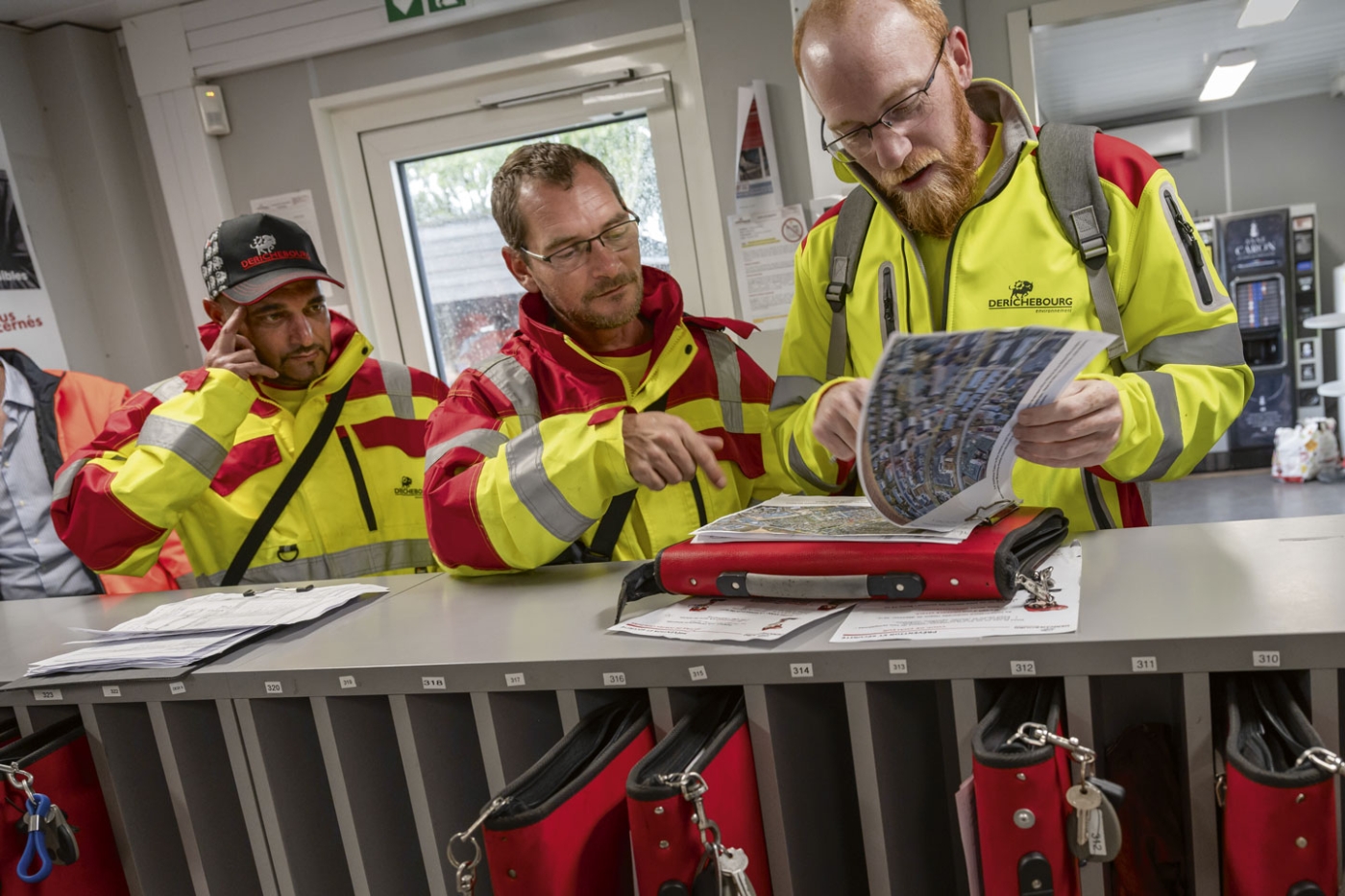 Vue d'une situation de travail chez Derichebourg à Caen-la-mer.