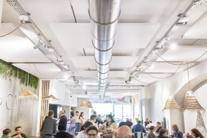 Illustration d'une salle de restaurant.