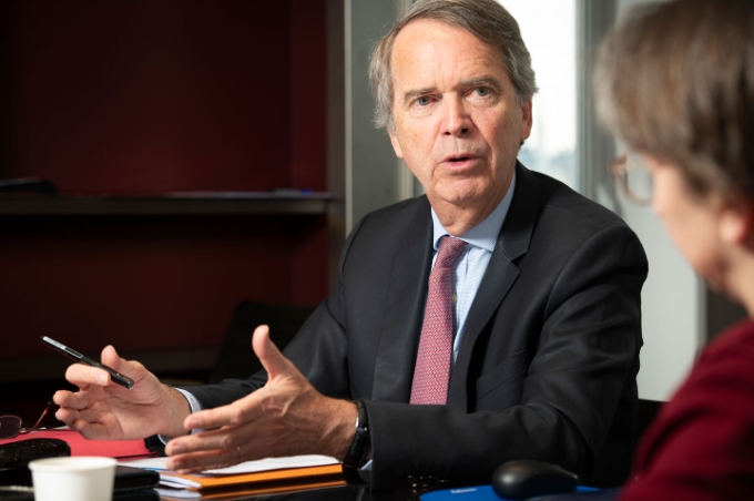 Portrait d'Hubert Mongon. Portrait d'Hubert Mongon.