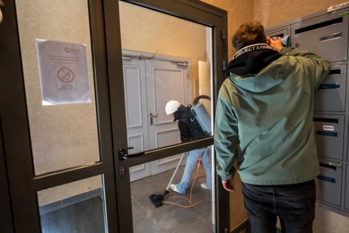Vue d'une situation de travail dans le secteur de la propreté. Vue d'une situation de travail dans le secteur de la propreté.