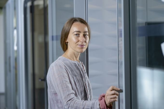 Portrait de Séverine Halopeau.