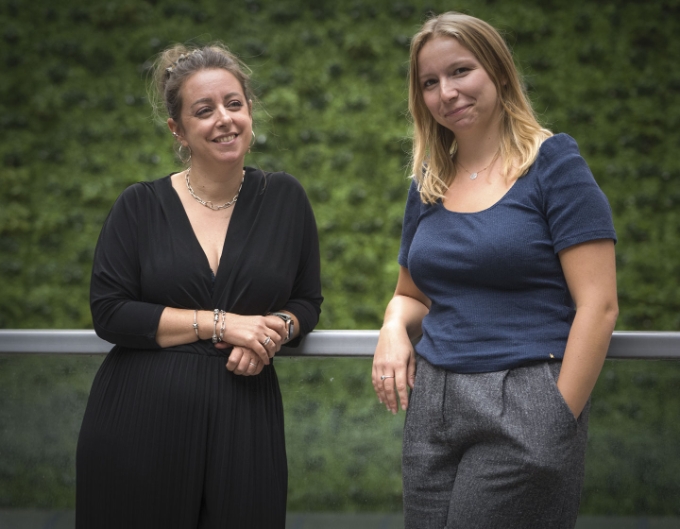 Portrait de Christelle Chambarlhac et Léa Yahiel.