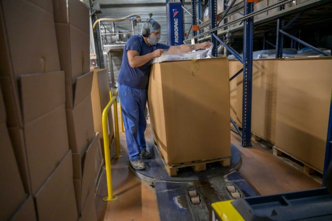 L'entreprise s'est attelée aux risques liés au bruit et après une série de tests actuellement en cours, des bouchons d'oreilles moulés communicants et des casques connectés vont être proposés à l'ensemble des opérateurs.