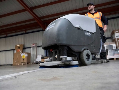 La propreté est un sujet universel : tous les secteurs d’activité, tous les métiers sont concernés par la question. En conséquence, les professionnels du nettoyage sont amenés à travailler dans des environnements variés et à mettre en œuvre des ...